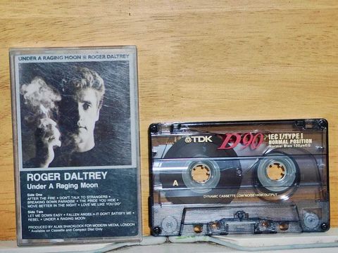 ROGER DALTREY Under The Raging Moon CASSETTE TAPE Fan-Dubbed