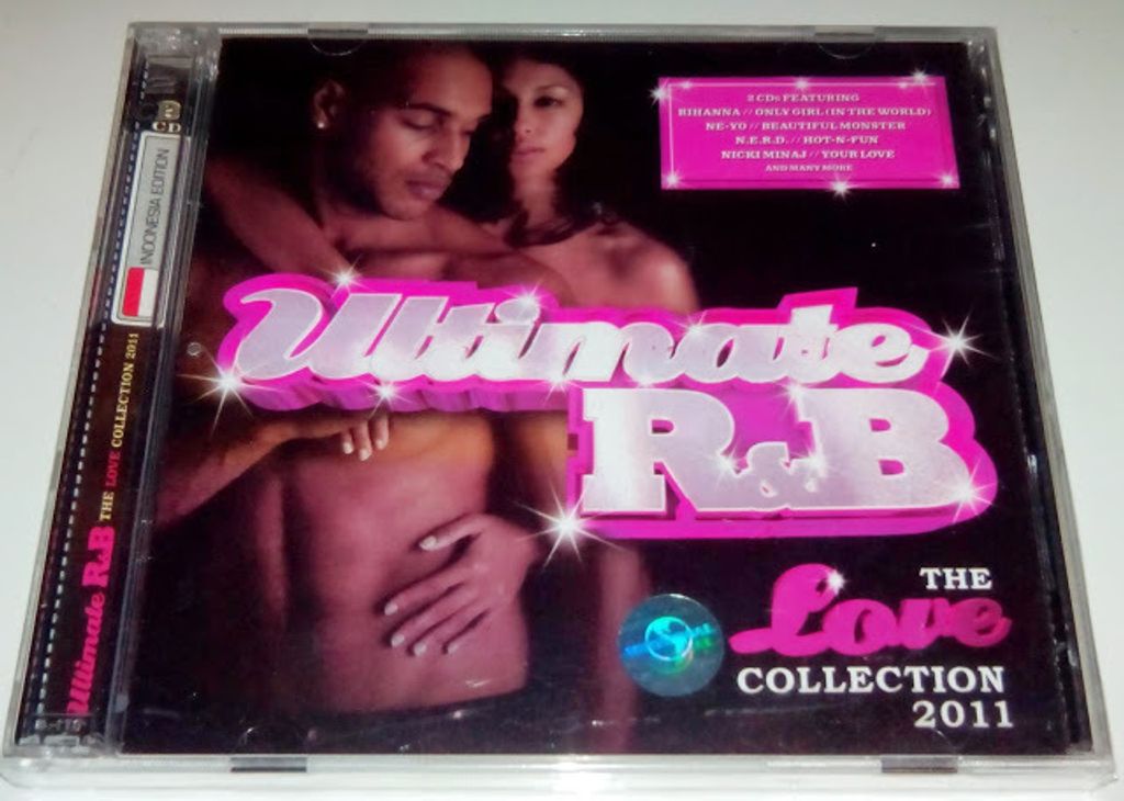 ULTIMATE R&B The Love Collection 2011.jpg