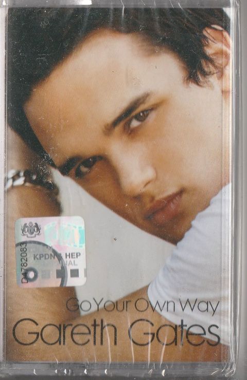 GARETH GATES Go Your Own Way CASSETTE.jpg