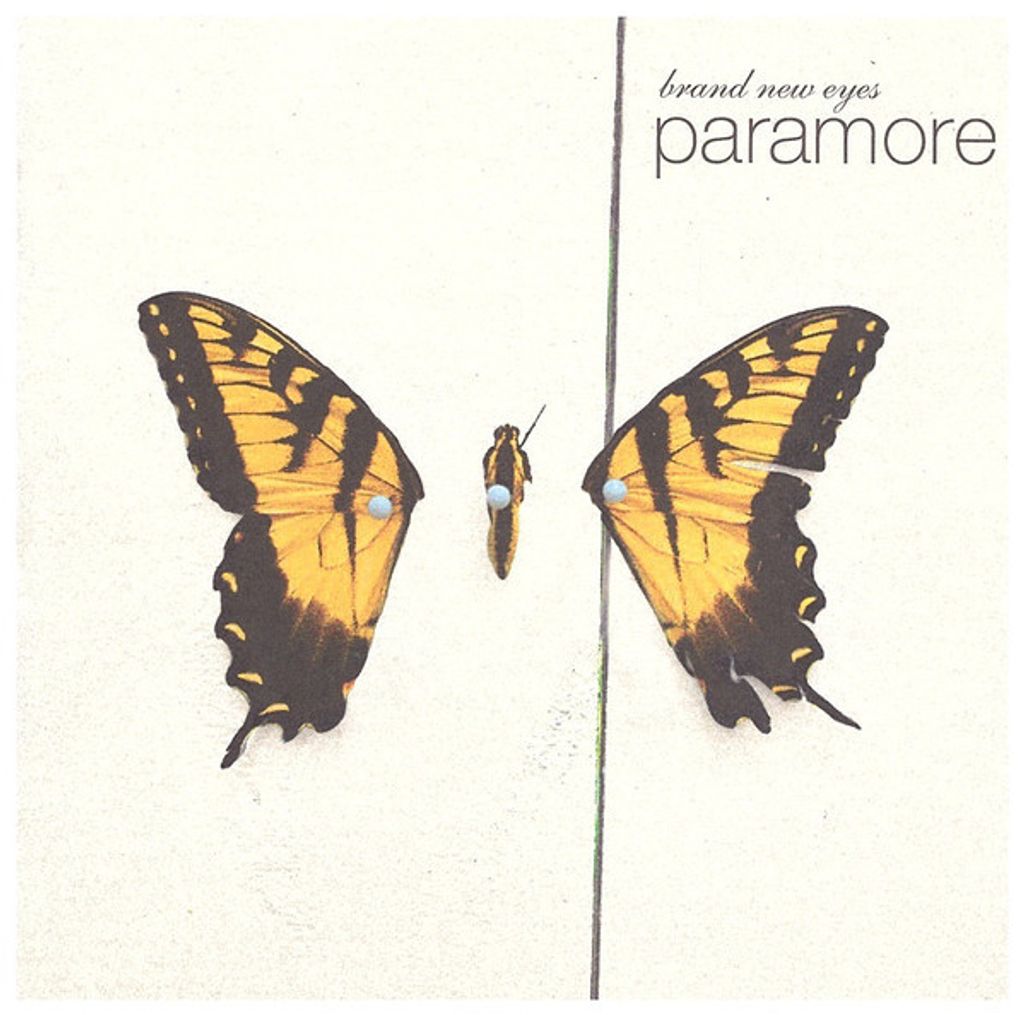 Paramore – Brand New Eyes CD.jpg