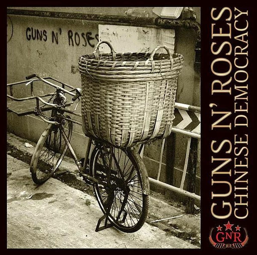 GUNS N ROSES Chinese Democracy CD.jpg