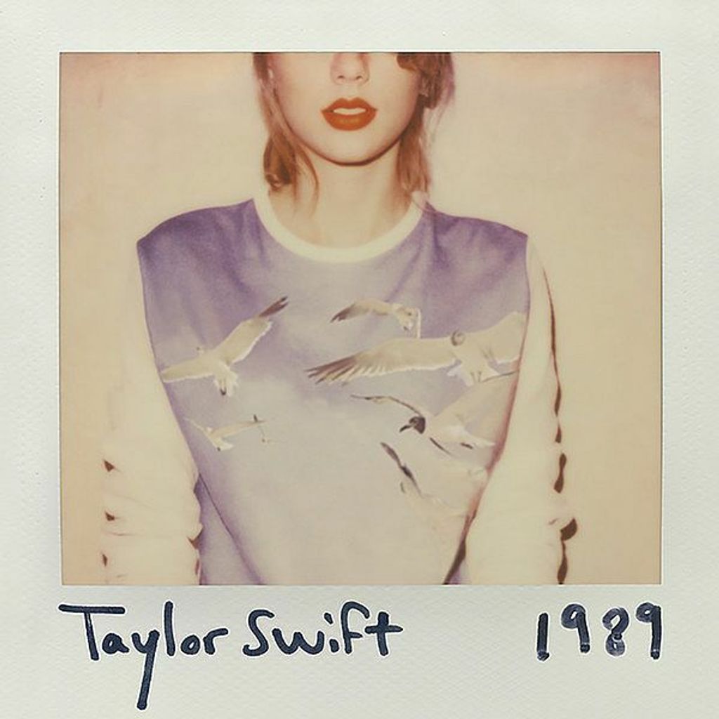 TAYLOR SWIFT 1989 CD.jpg