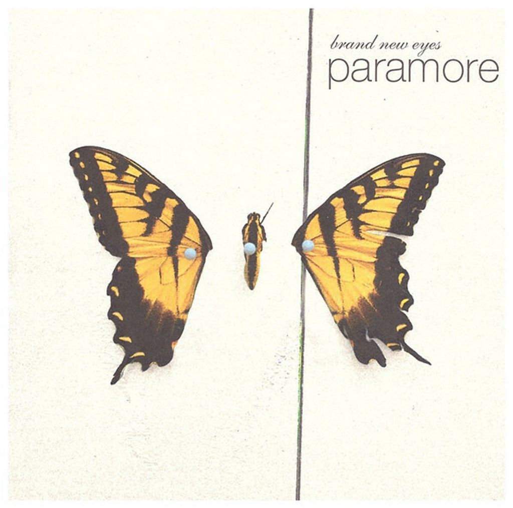 Paramore – Brand New Eyes CD.jpg