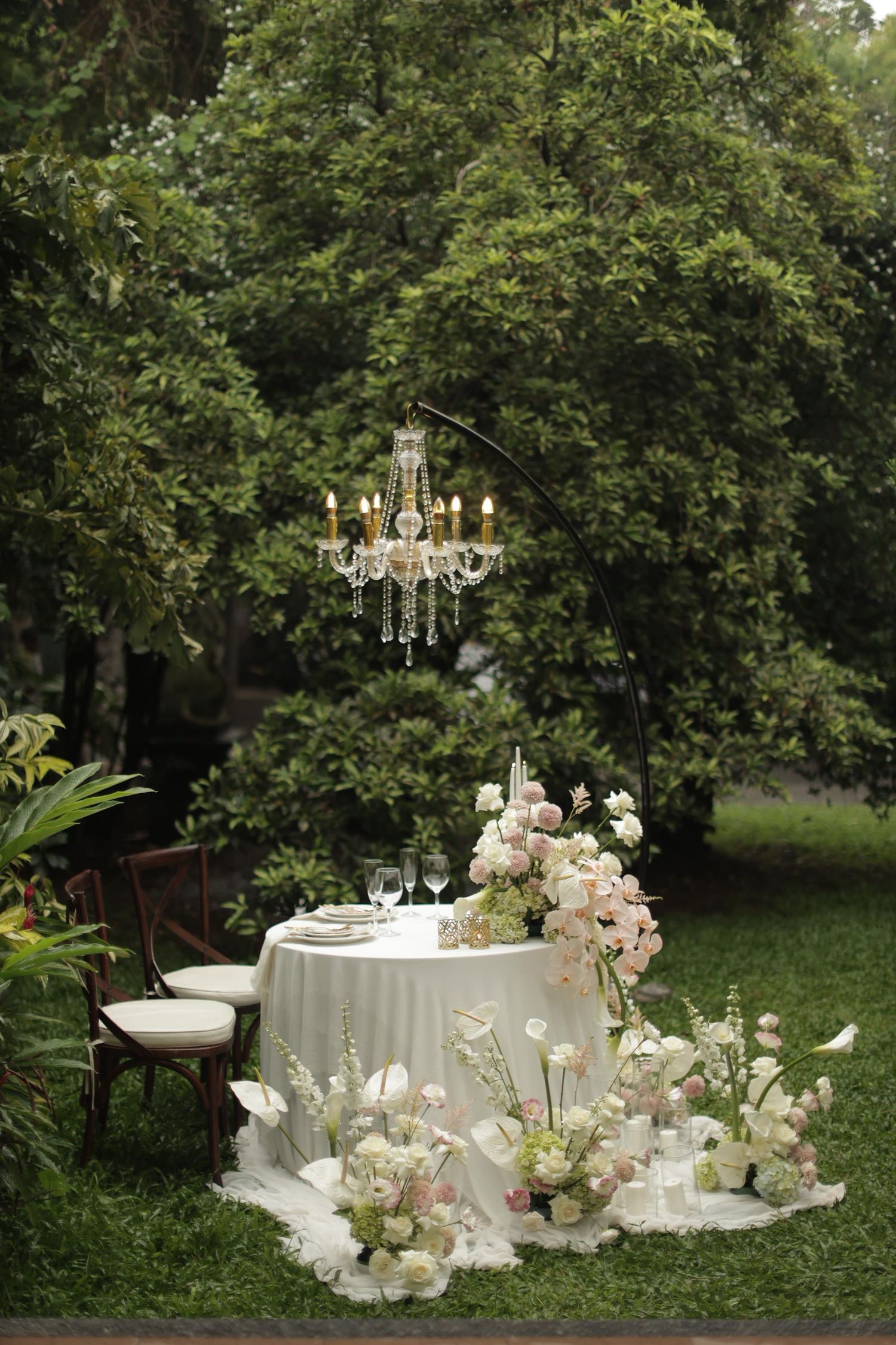 LASORIGINE | Florist Jakarta | Set your decor with us today.