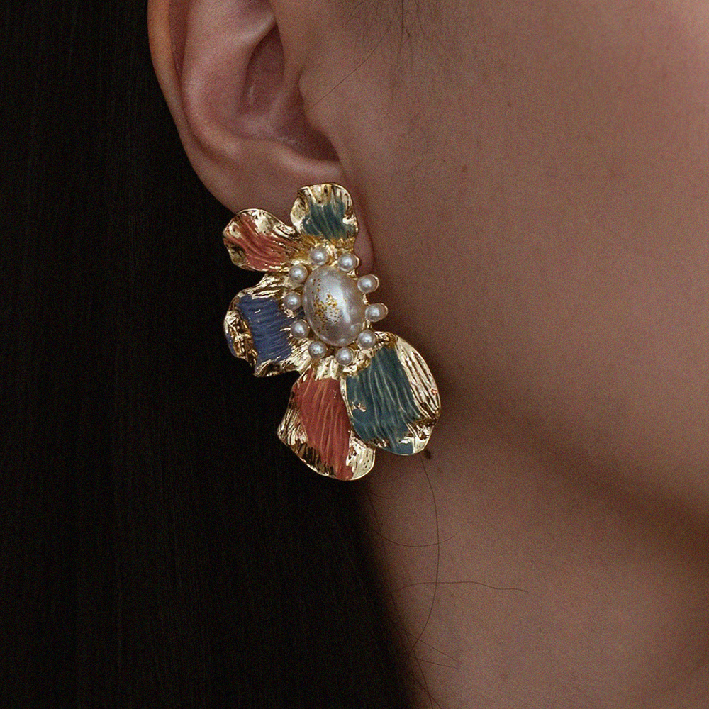 select-vintage-pearl-flower-earrings