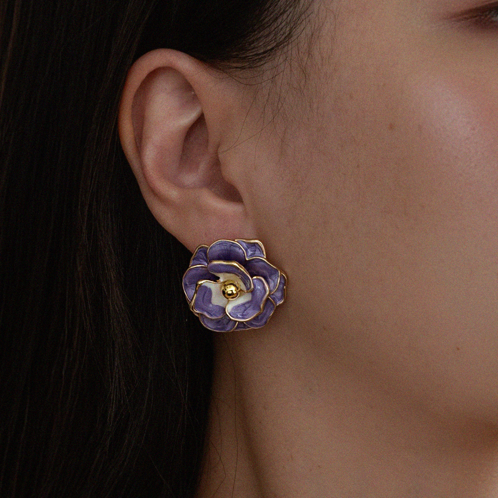 violet-enamel-flower-vintage-earrings