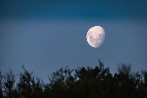 moon-5128523_1280