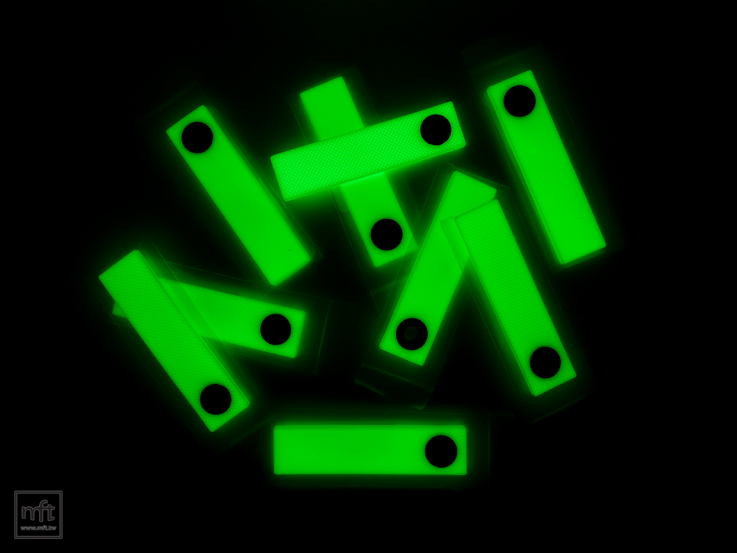 Maratac Afterburner Glow Tag - Heat-Resistant, Non-Magnetic, Mil-Spec Silicone