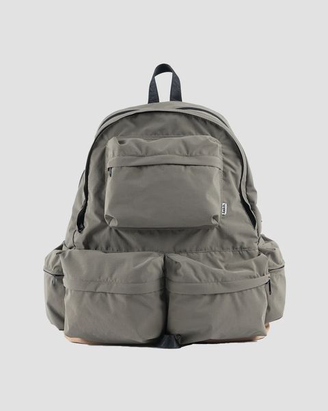 TenPocketsBackpack_Grey_1_50b125b3-d0ef-44e0-af15-c61f04bc36aa