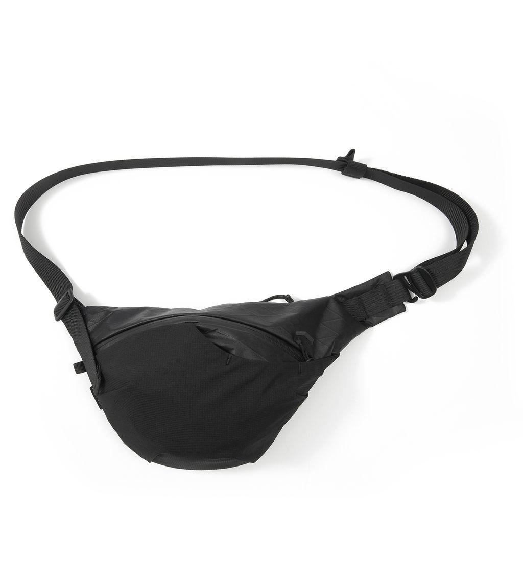 AW26 BOTA_Waist Bag 2L Black 2000x2250_01