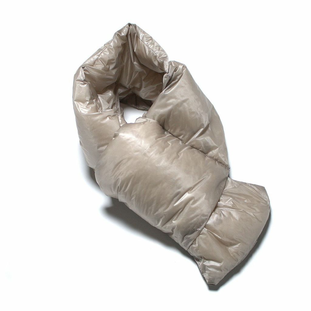 NANGA2021_POCKETABLE_LIGHT_DOWN_MUFFLER_BEG_1080x.jpg