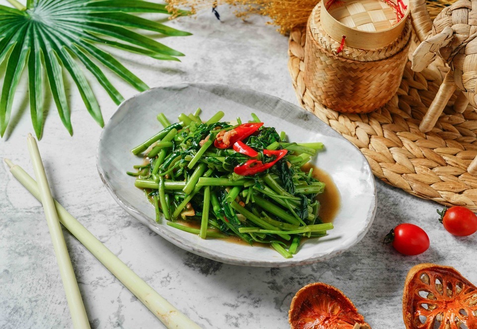 stirfriedwaterspinachwithshrimppaste-alacarte