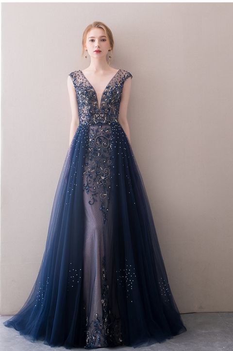 dinner gown 940k.jpg