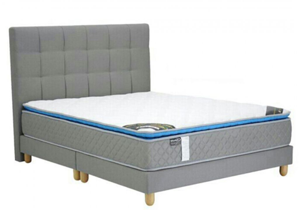 1487430329_2717560_z