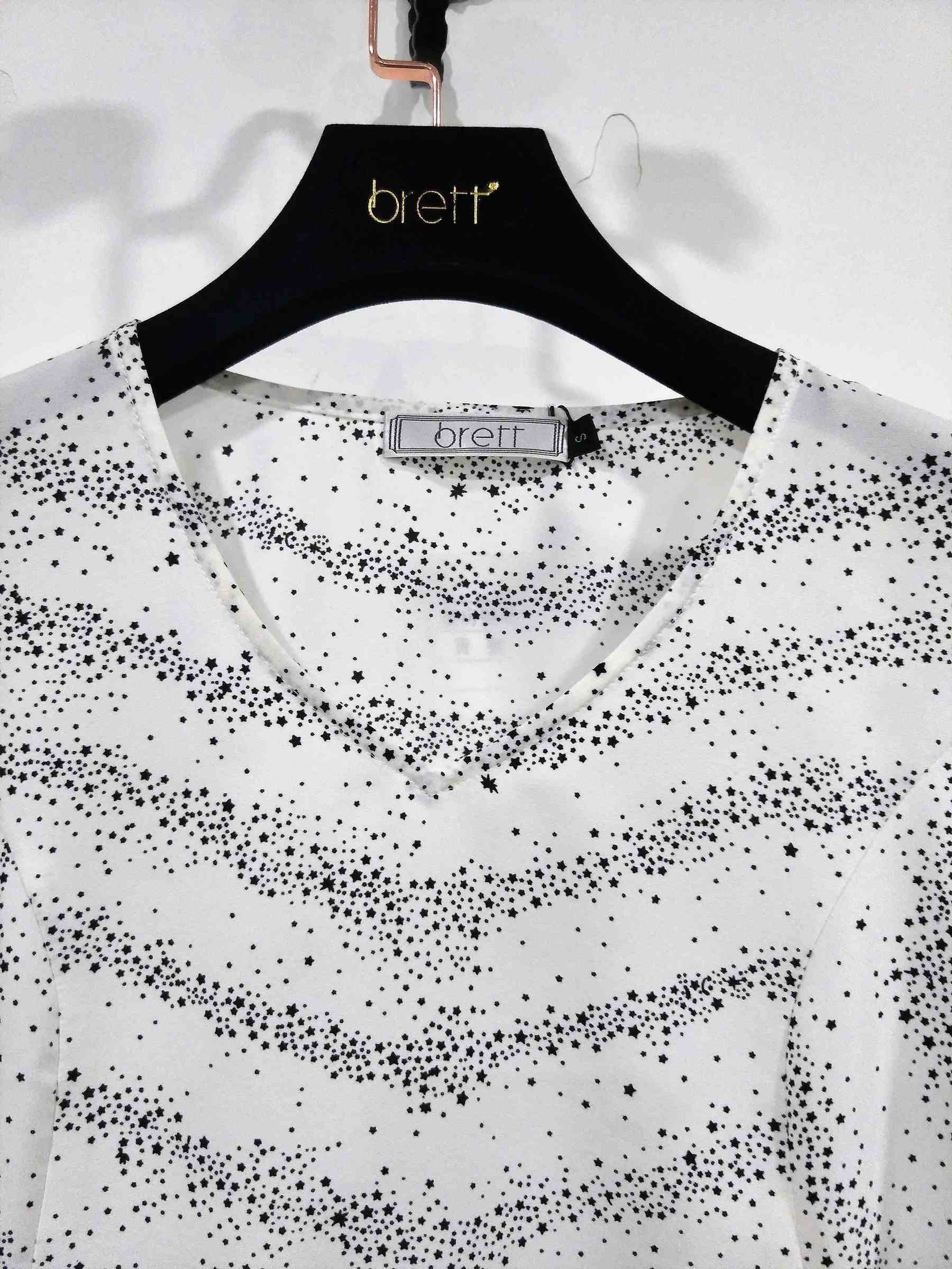 Short front long back top with boat neck blouse designs for latest long tops designs girls (8).jpg