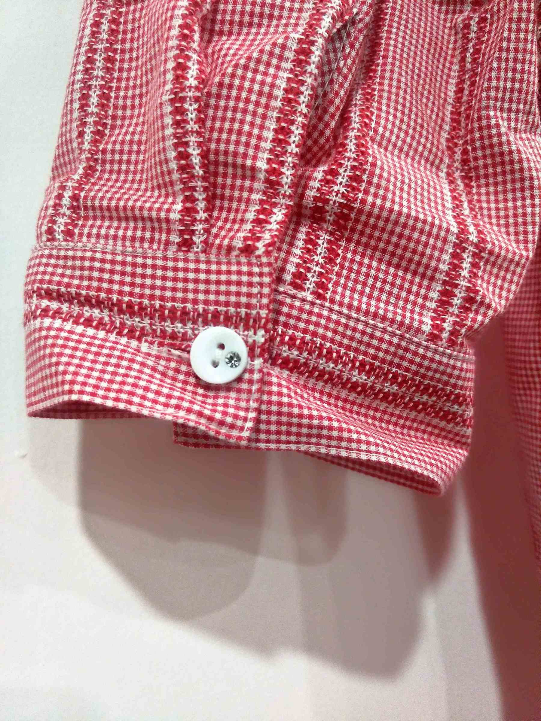 Casual shirt for women with red and white stripe design summer spring for ladies shirt simple design (1).jpg