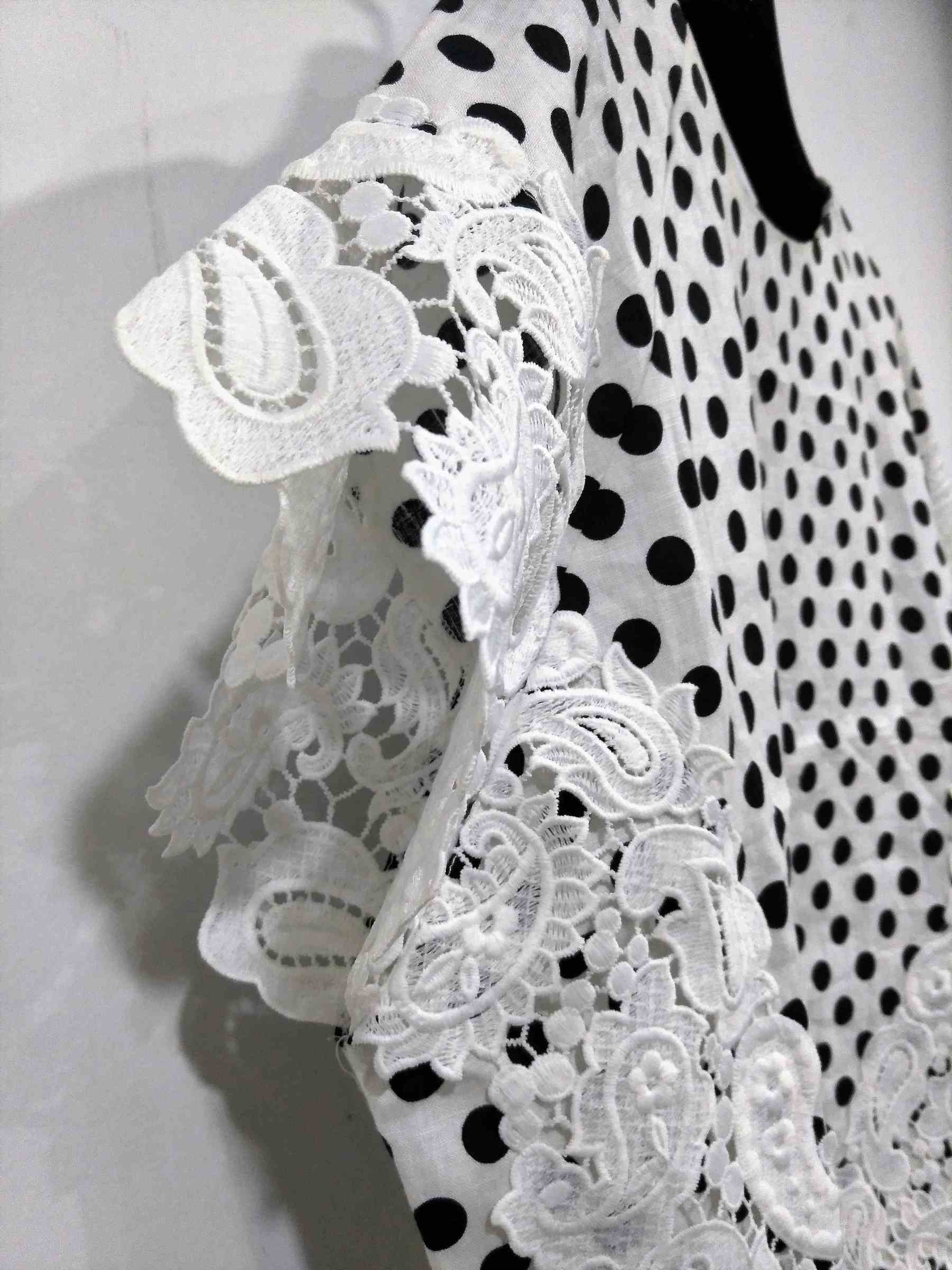 Fancy dot print white blouses ladies woman V neck with new fashion lace blouse designs for women white shirt (6).jpg