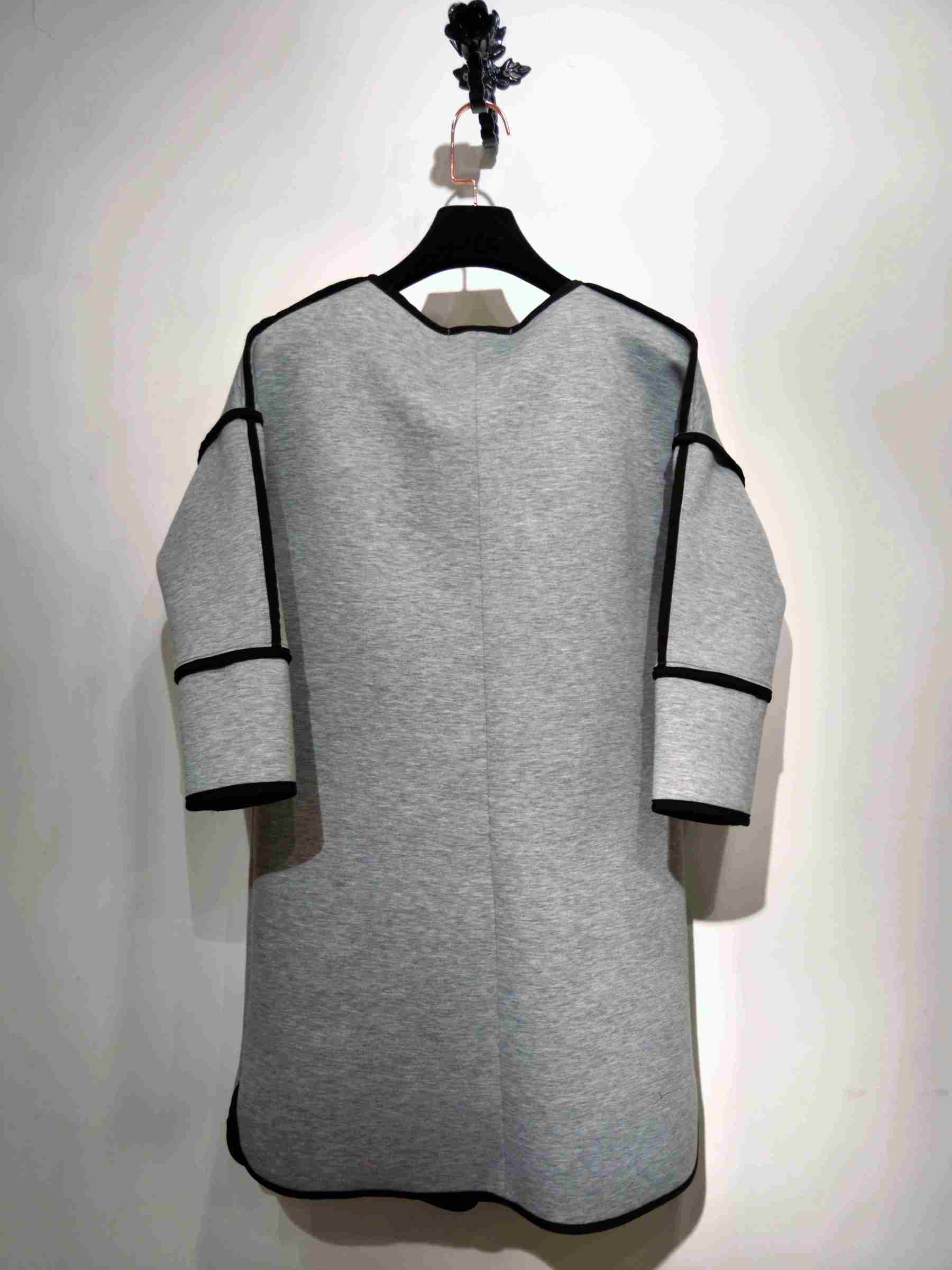 2017AW New Fashion Style Grey Scuba with BlackEdge Soft Flexible Straight Coat.jpg
