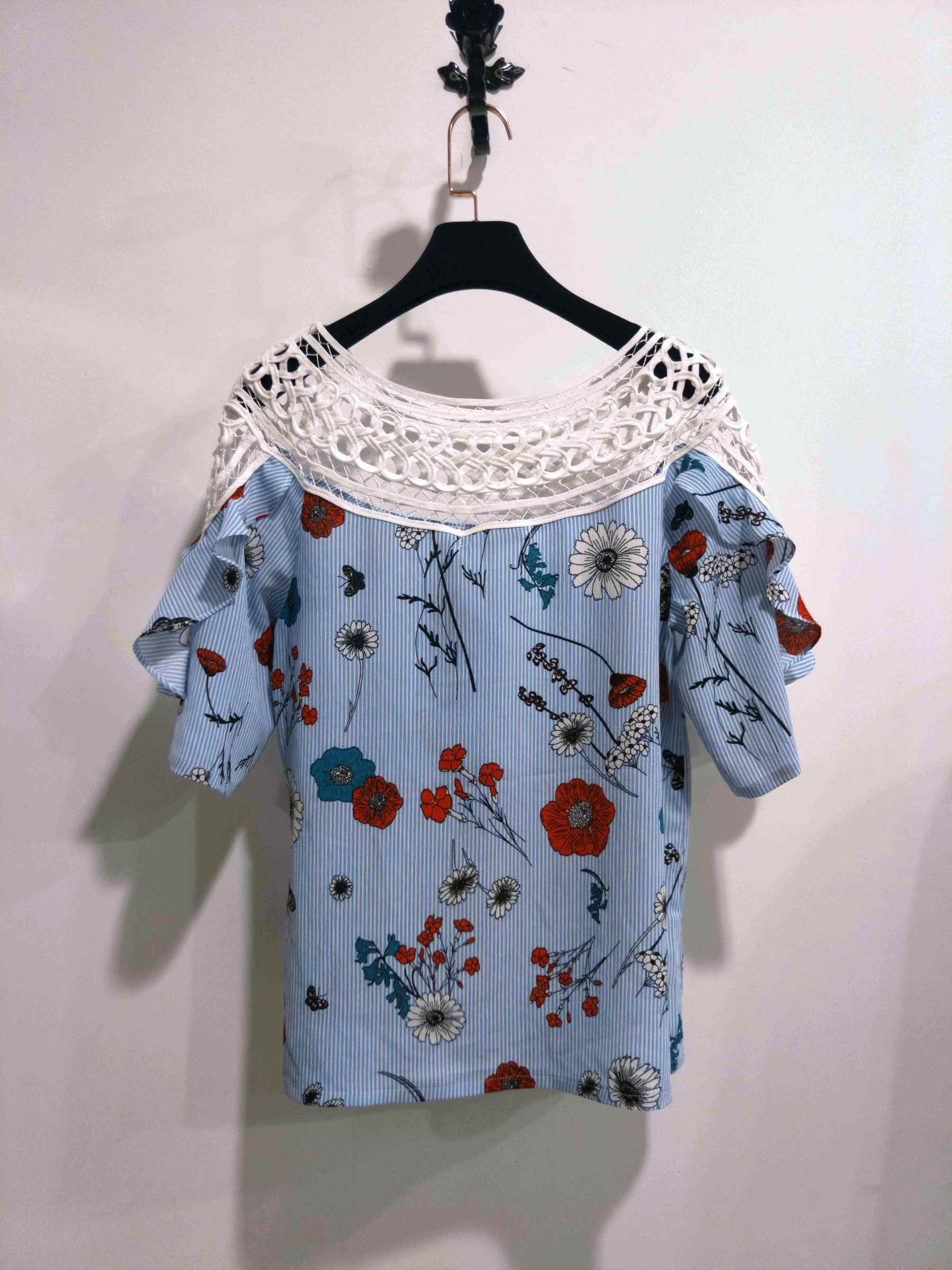 2018 Spring Embroidery Ladies Top  with Laced Neck and Frill Casual Tops for Woman (Copy).jpg