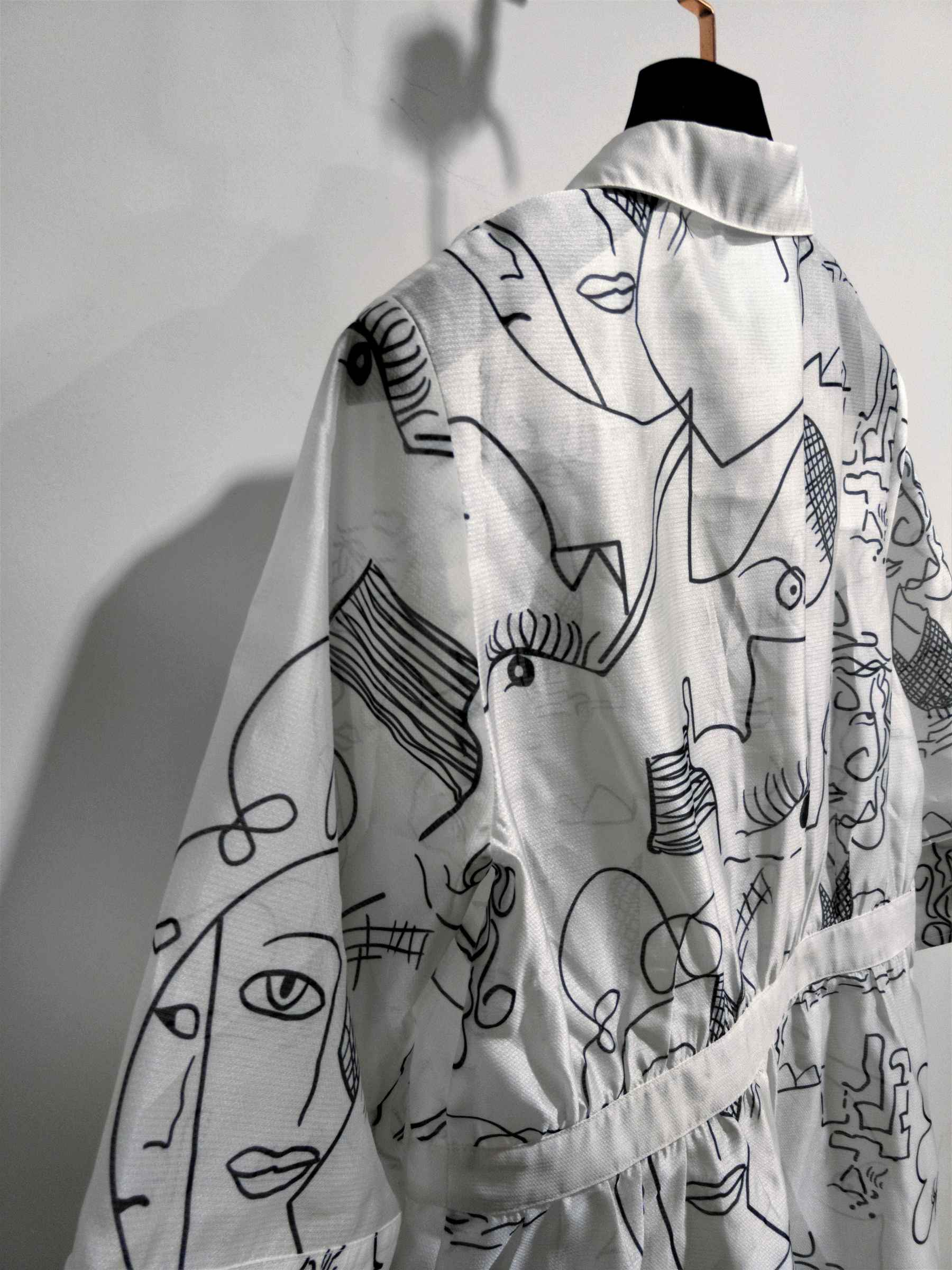 Taiwan jacket with white mesh pop printed ladies long jacket for fashion latest design jacket (Copy).jpg