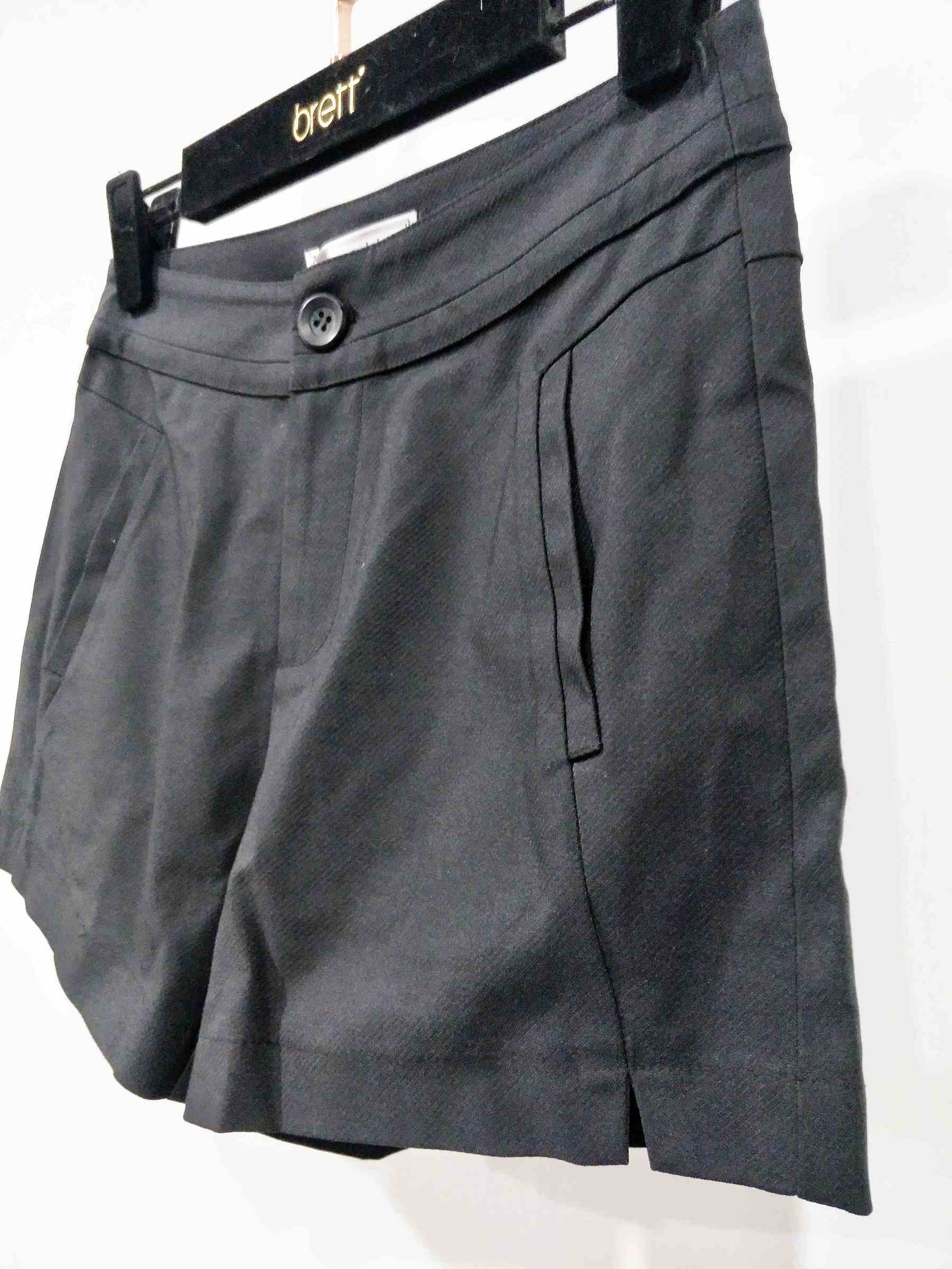 A62185-黑色斜紋氣質短褲-女裝代工 (2).jpg