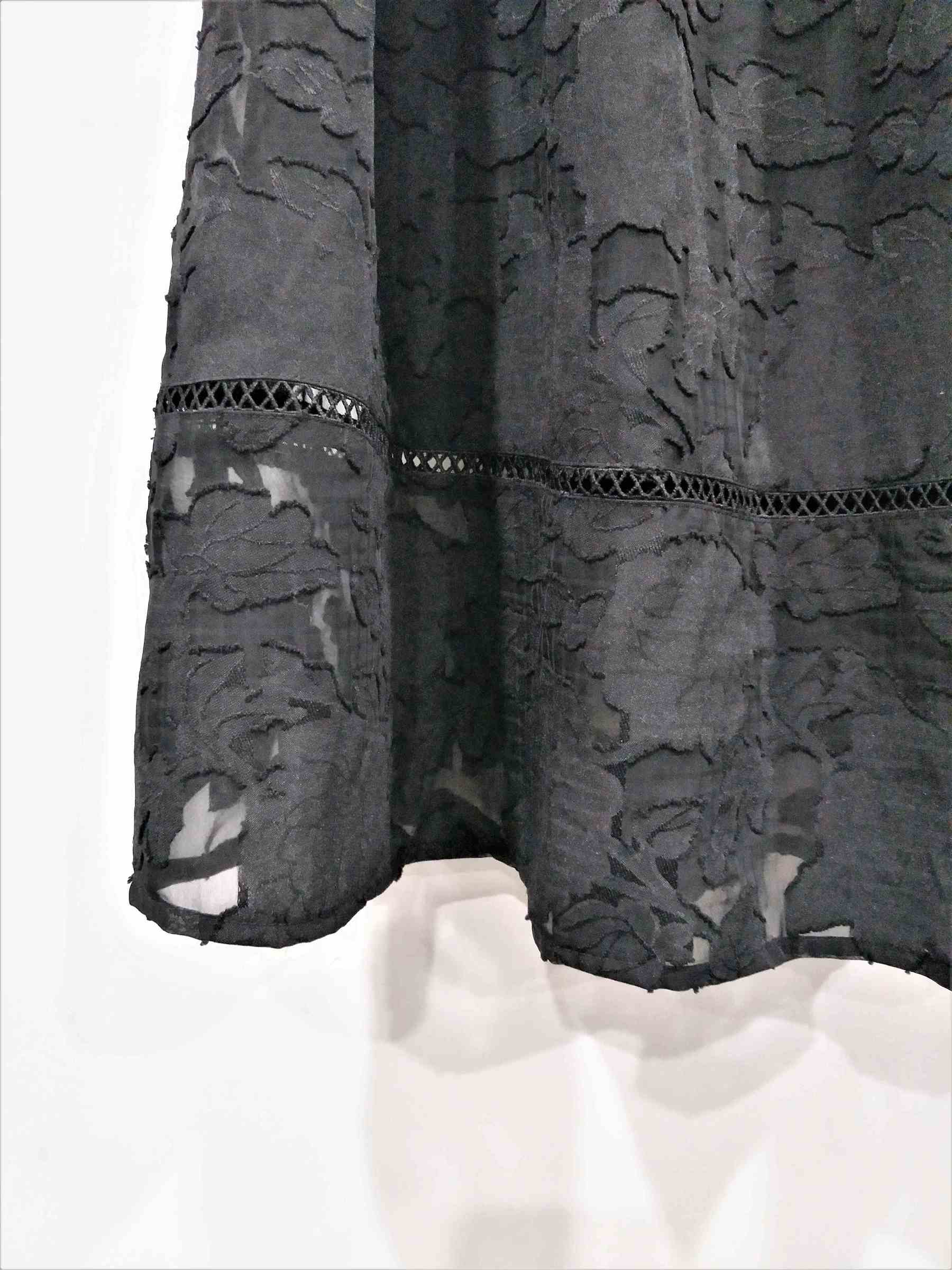 E63250LD-黑色蕾絲拼接半透明雪紡無肩連衣裙-女裝代工 (1).jpg