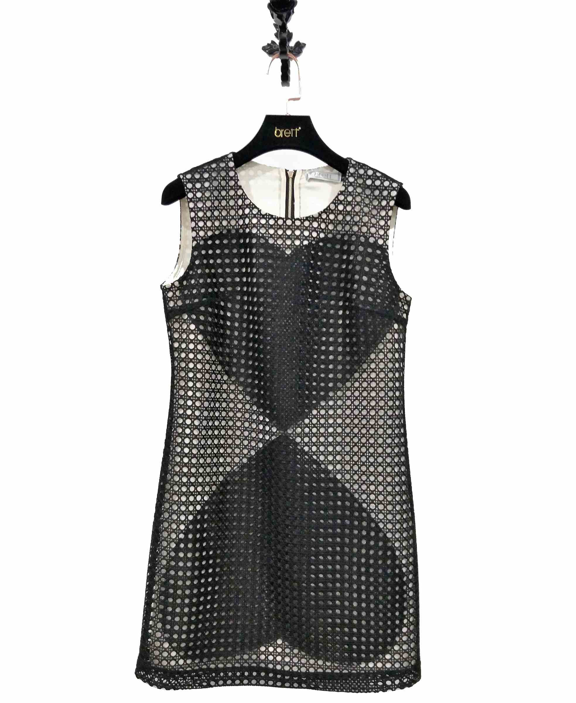 E63292LD-黑色網格雙層愛心貼片連衣裙 (1).jpg