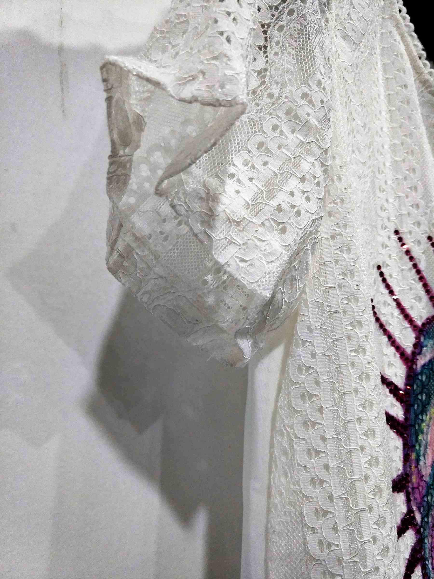 E63283LD-雪紡蕾絲貼鑽彩虹小馬上衣-成衣代工 (9).jpg