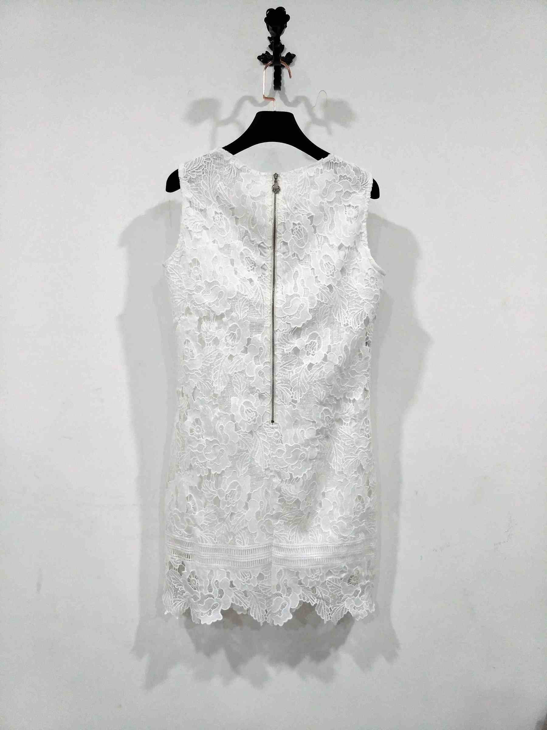 E63282LD-白色蕾絲深藍繡片復古連衣裙-女裝代工 (9).jpg