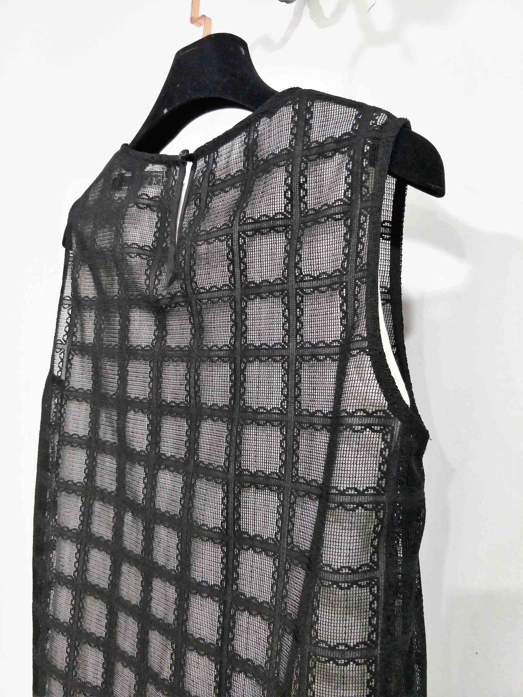 E63274LD-黑色彈力網格兩件式燙鑽連衣裙-服裝代工 (7).jpg