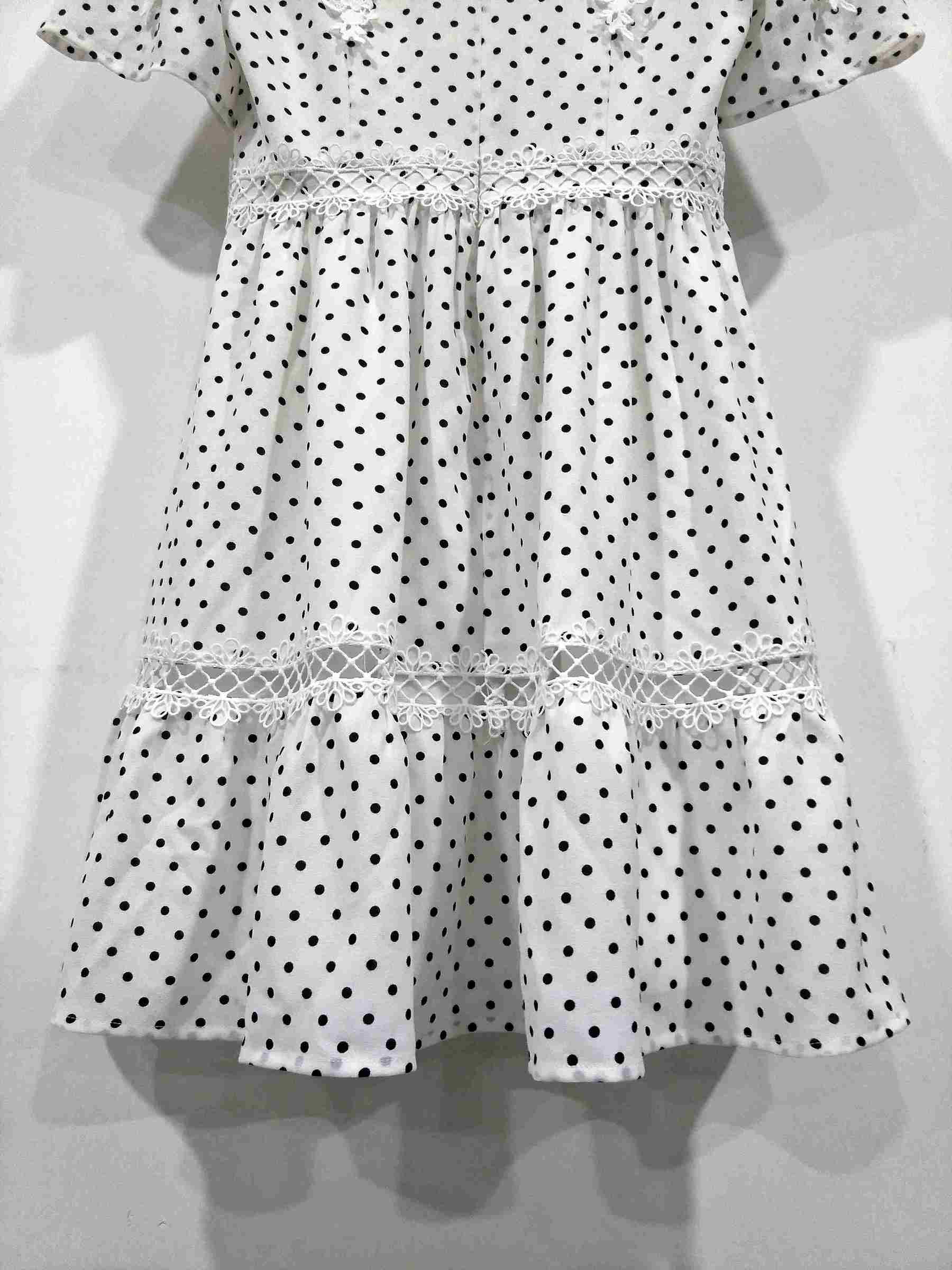 E63339LD-圓點白色蕾絲拼接網布連衣裙 (10).jpg