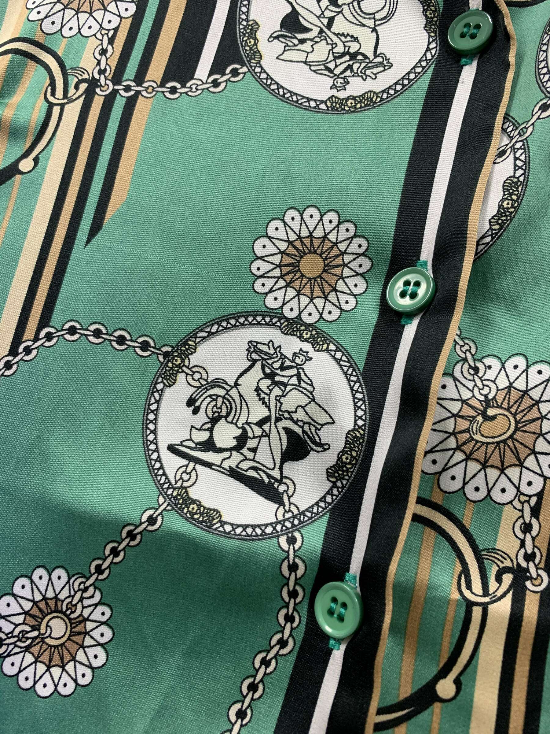 復古滿版印花絲綢襯衫