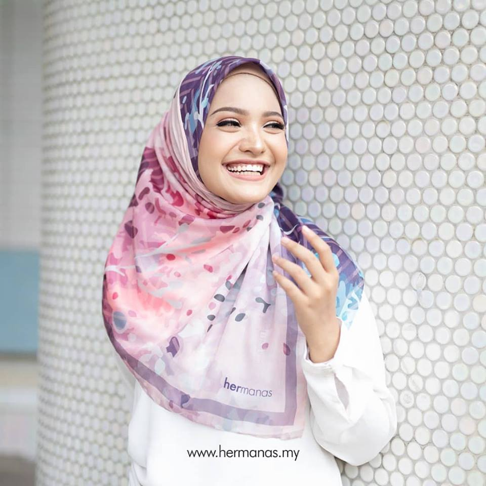 Malaysia hijab Hermanas