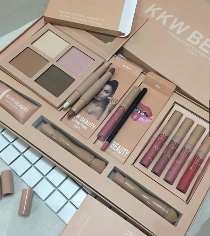 KKW Beauty 7 in 1 Make up set – Geeks Beauty Online Shop
