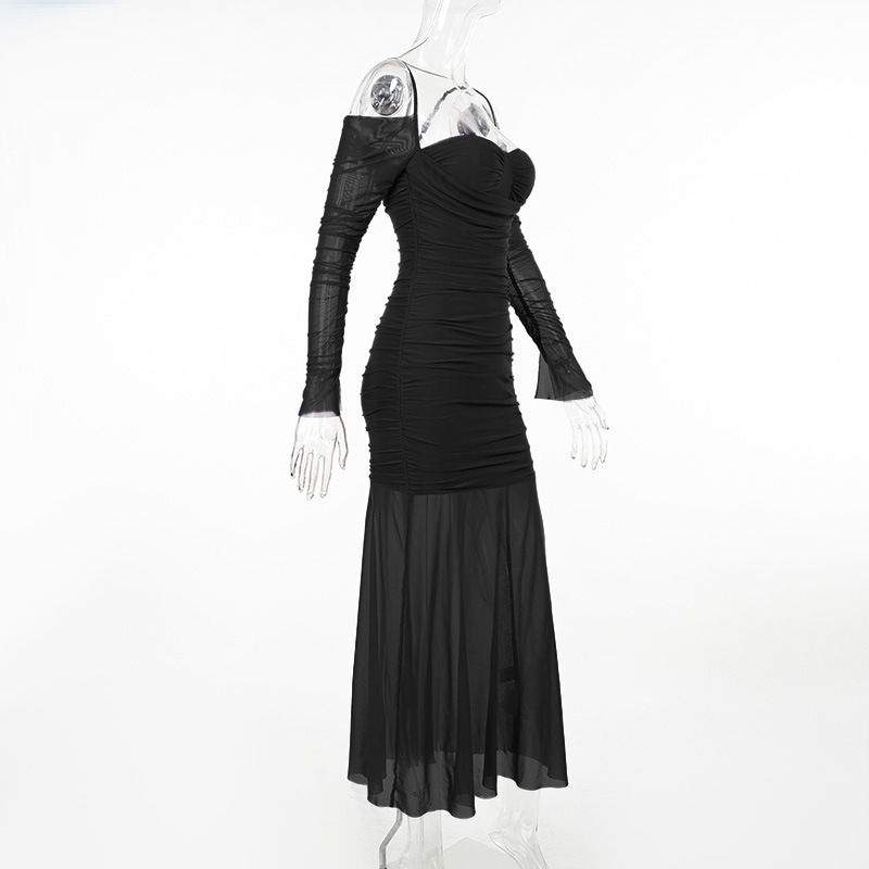 black mannequin 2
