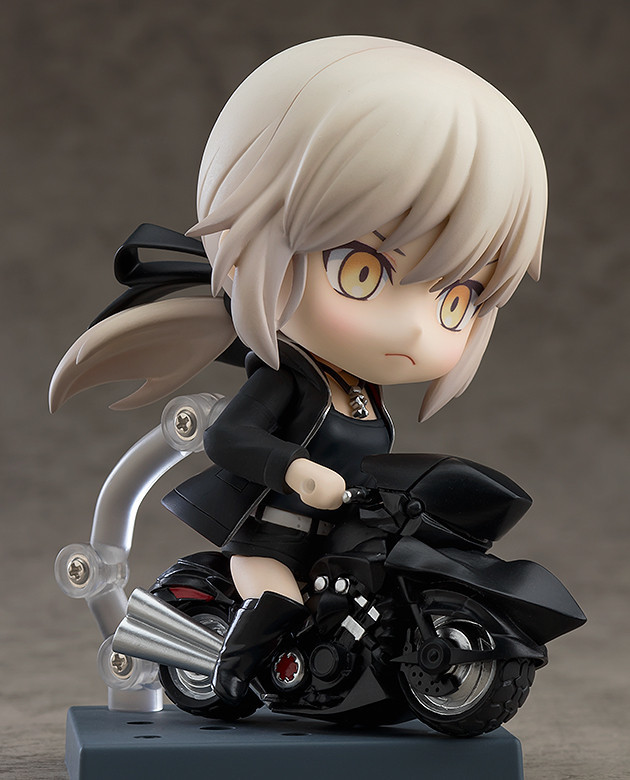 Nendoroid Saber Altria Pendragon (Alter) Shinjuku Ver. & Cuirassier Noir.jpg
