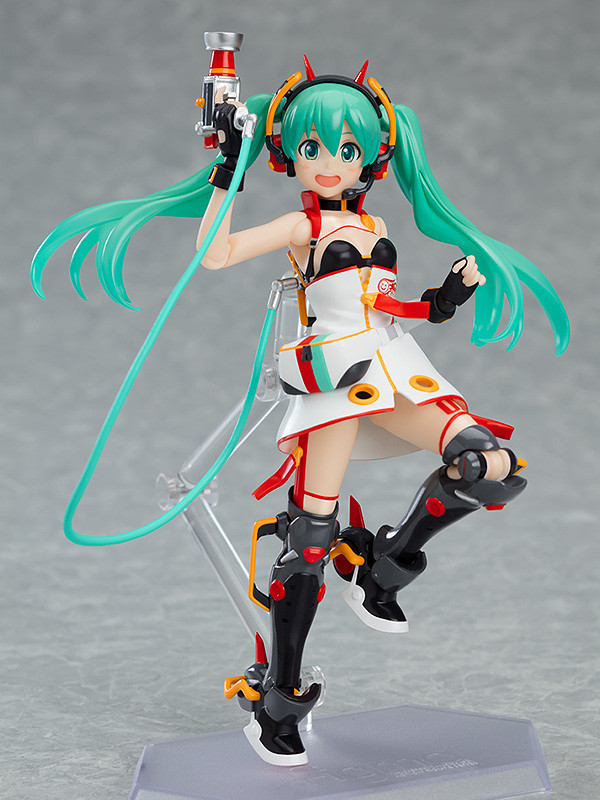 figma Racing Miku 2020 ver..jpg
