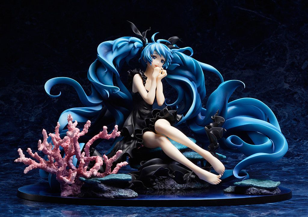 Hatsune Miku Deep Sea Girl ver..jpg