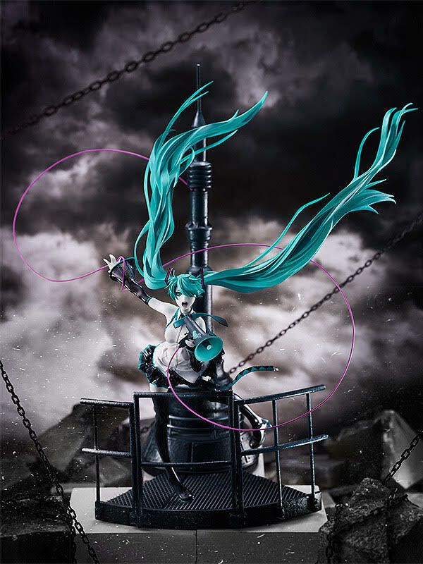 Hatsune Miku Love is War Refined Ver. -Good Smile Company 20th Anniversary Book-.jpg