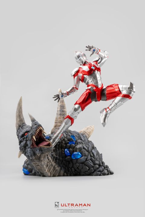 Ultraman 1_4 PureArts  01.jpg