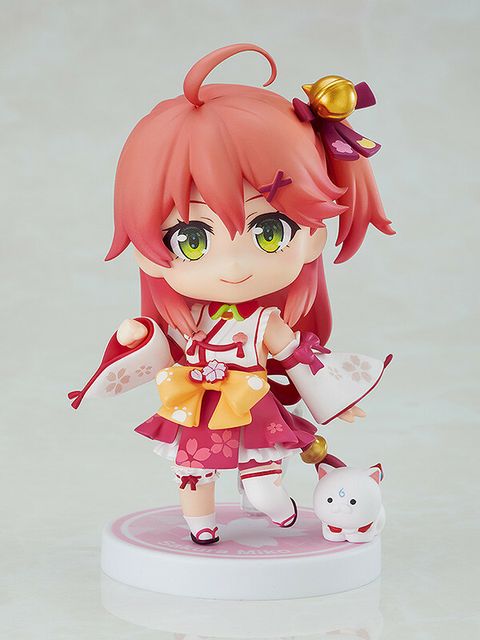 [1722] Nendoroid Sakura Miko.jpg