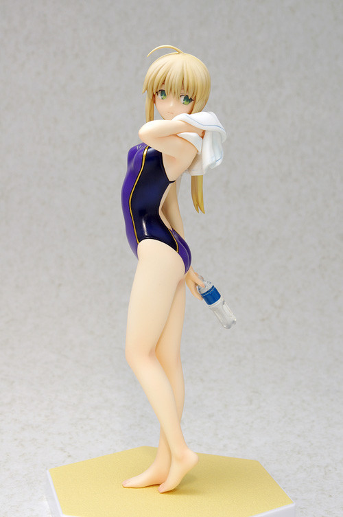Saber (FateZero Ver.) Beach Queens Ver..jpg
