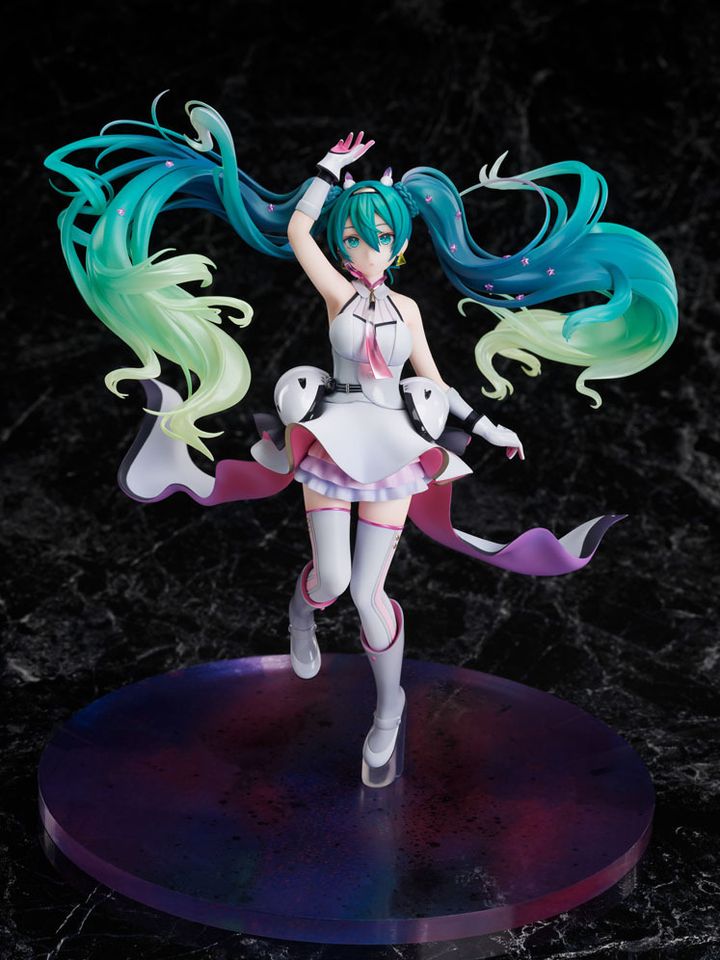 Hatsune Miku GALAXY LIVE 2020 Ver. 1-7Scale Figure.jpg