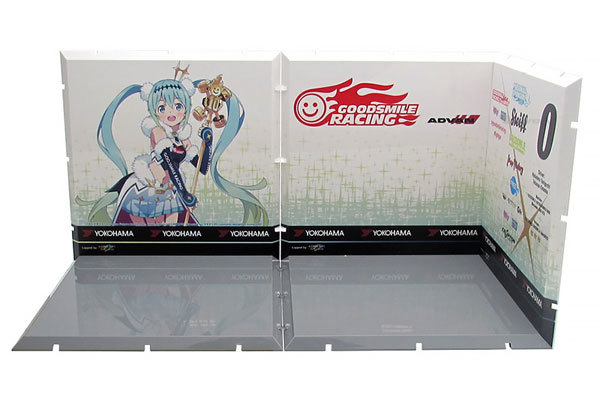 Dioramansion 150 - Racing Miku 2018 Pit C.jpg