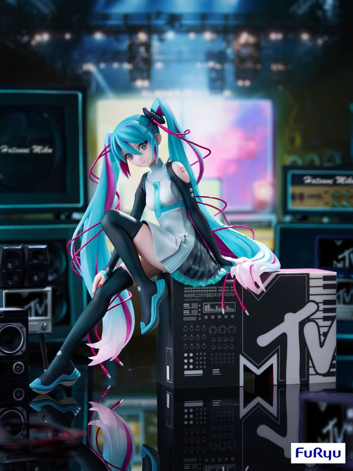 Hatsune Miku × MTV 17 Scale Figure