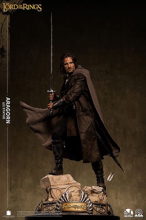 Infinity Studios x Penguin Toys “Lord of the Rings” - 12 Aragorn