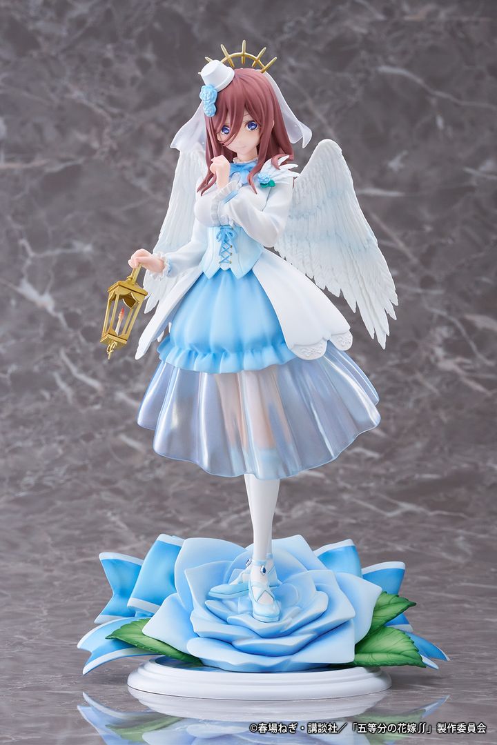 The Quintessential Quintuplets ∬ 17 Scale Figure Miku Nakano Angel Ver.