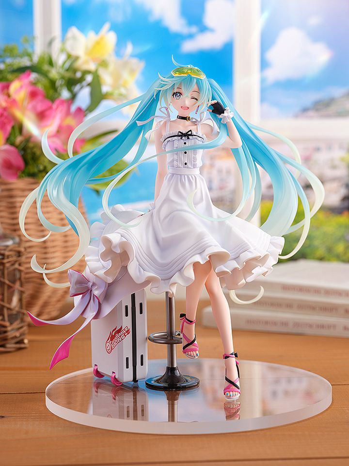 Racing Miku 2021 Vacation Style Ver.