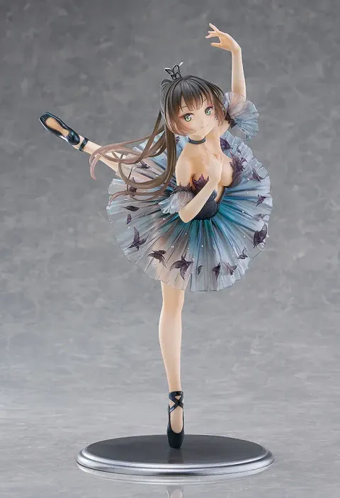 Black Swan Girl