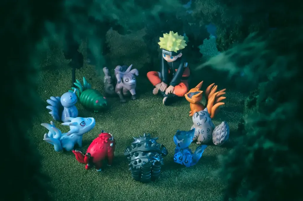 Naruto Uzumaki & Nine Tailed Beasts (Resale)